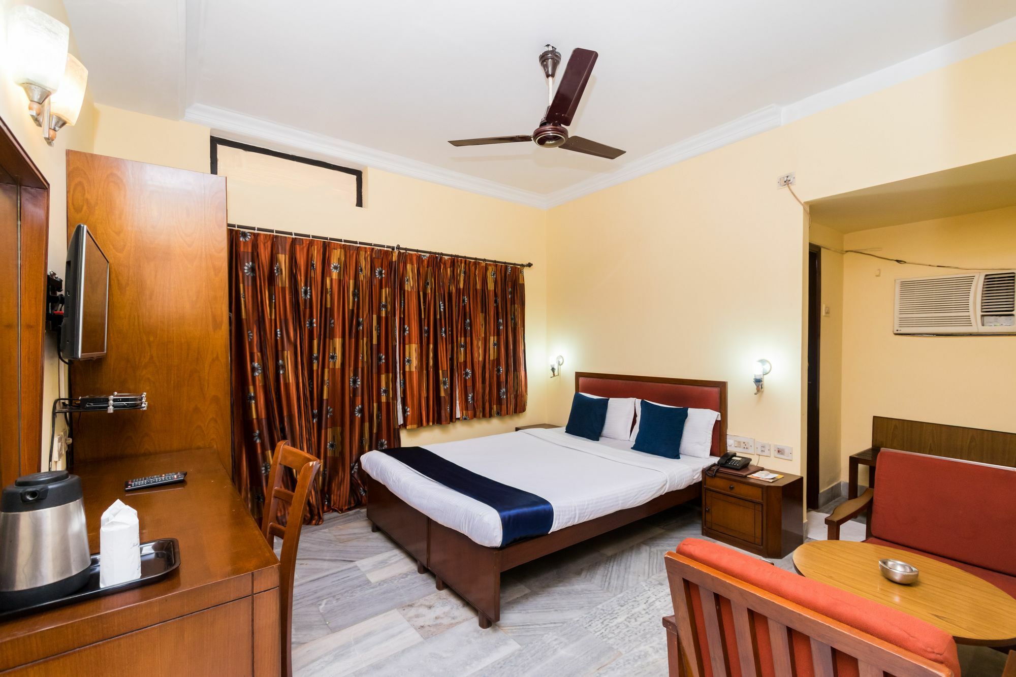 Oyo 4621 Hotel Camac Plaza โกลกาตา ภายนอก รูปภาพ