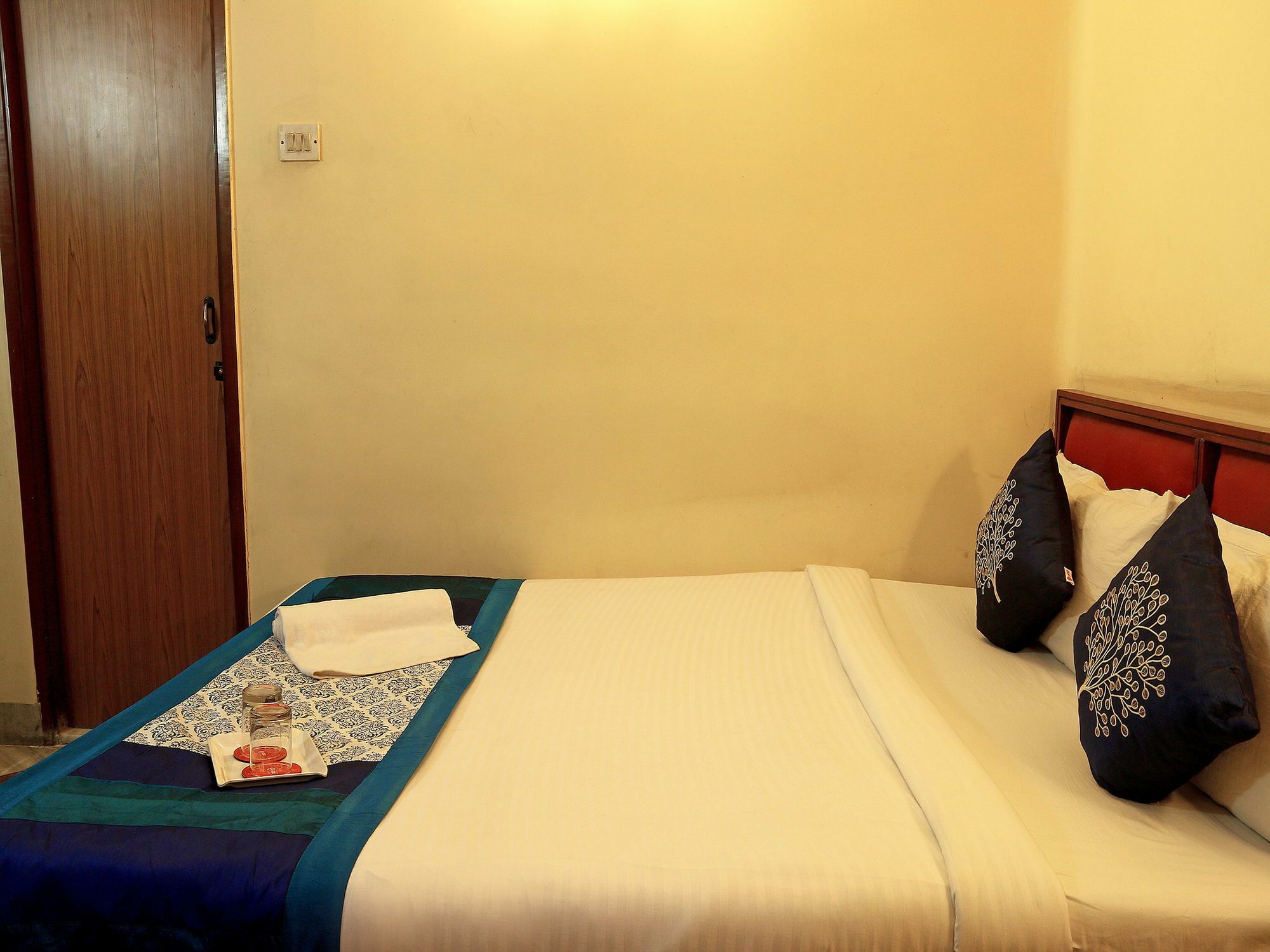 Oyo 4621 Hotel Camac Plaza โกลกาตา ภายนอก รูปภาพ