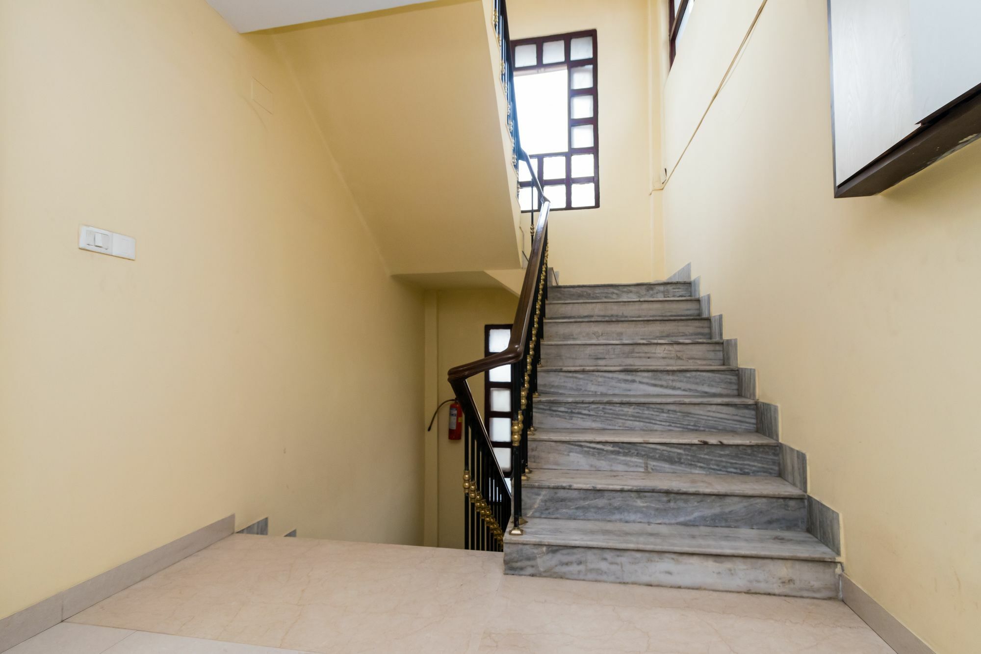 Oyo 4621 Hotel Camac Plaza โกลกาตา ภายนอก รูปภาพ